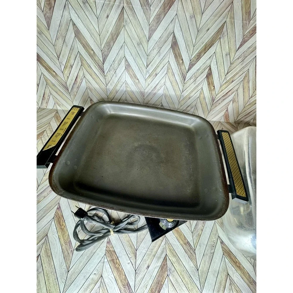 Vintage Electric‎ Skillet Silver Black Square High Dome Lid Temperature Probe
